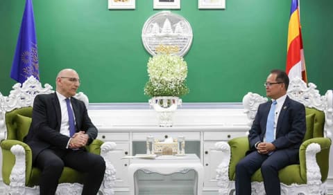 Elçin Əmirbəyov Kambocada bir sıra yüksək səviyyəli görüşlər keçirib