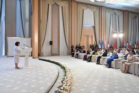 Sahibə Qafarova İkinci Asiya Qadınlar Forumunda çıxış edib