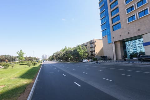 Tbilisi prospektində yol hərəkətinin təşkili təkmilləşdirilib