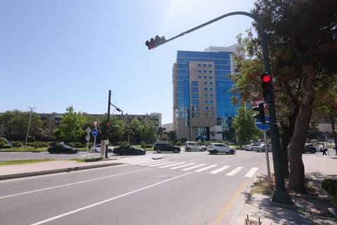 Tbilisi prospektində yol hərəkətinin təşkili təkmilləşdirilib