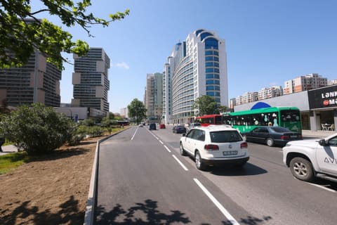 Tbilisi prospektində yol hərəkətinin təşkili təkmilləşdirilib