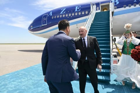 Prezident İlham Əliyev Qazaxıstana işgüzar səfər edib - YENİLƏNİB