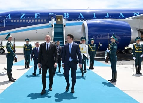 Prezident İlham Əliyev Qazaxıstana işgüzar səfər edib - YENİLƏNİB