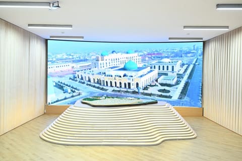  İlham Əliyev və TDT-nin qeyri-rəsmi Zirvə görüşünün digər iştirakçıları Türküstanda bir sıra mədəni məkanlarla tanış olublar