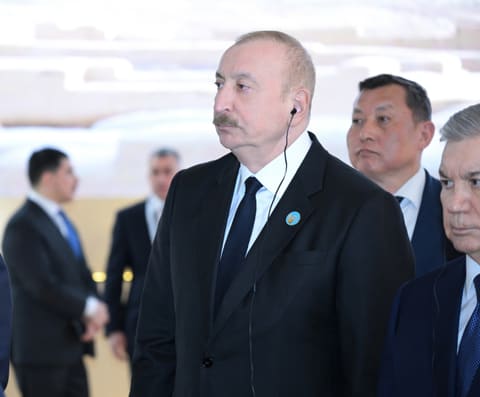 İlham Əliyev və TDT-nin qeyri-rəsmi Zirvə görüşünün digər iştirakçıları Türküstanda bir sıra mədəni məkanlarla tanış olublar