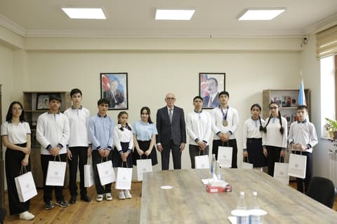 Nazir müavini Firudin Qurbanov Tovuzda təhsil ictimaiyyəti, valideyn və şagirdlərlə görüşüb