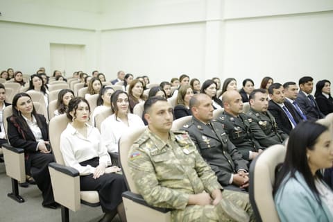 Nazir müavini Firudin Qurbanov Tovuzda təhsil ictimaiyyəti, valideyn və şagirdlərlə görüşüb