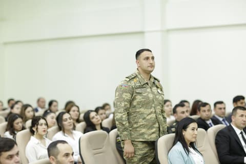 Nazir müavini Firudin Qurbanov Tovuzda təhsil ictimaiyyəti, valideyn və şagirdlərlə görüşüb