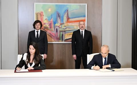 İlham Əliyevin Gürcüstanın Baş naziri ilə görüşü olub
