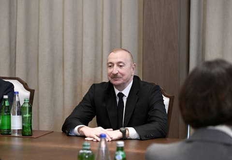 İlham Əliyevin Gürcüstanın Baş naziri ilə görüşü olub