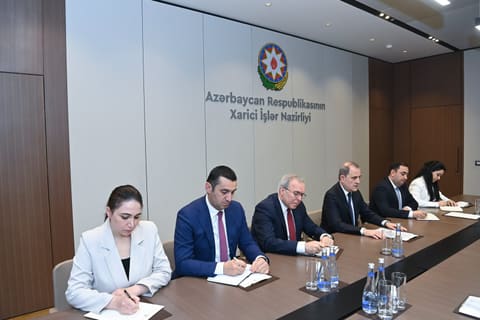 Ceyhun Bayramov Aİ rəsmisi ilə Ermənistanla normallaşmanı müzakirə edib