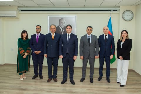 Azərbaycan və Pakistan nazirləri arasında görüş keçirilib
