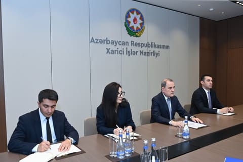Ceyhun Bayramov Ugochi Daniels ilə görüş keçirib