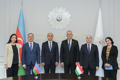 Emin Əmrullayev Tacikistan təhsil və elm naziri ilə görüşüb