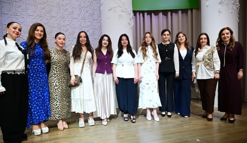 SƏNƏT Uşaq Musiqi və İncəsənət Mərkəzində Müstəqillik Günü münasibətilə konsert təşkil edilib