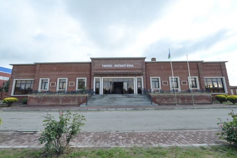 Emin Əmrullayev İsmayıllı Dövlət Peşə Təhsil Mərkəzinin Qobustan Korpusunda olub