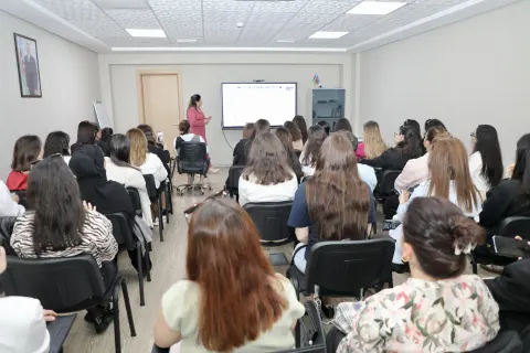 Xarici dil fənləri üzrə imtahan modelinin növbəti təqdimatı keçirilib