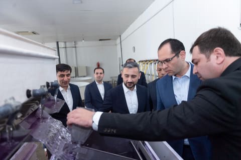  Məcnun Məmmədov Neftçalada “Xıllı balıq" MMC-nin fəaliyyəti ilə tanış olub