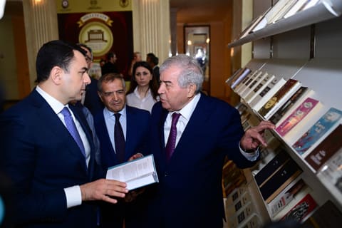 Xalq şairi Sabir Rüstəmxanlının 80 illik yubileyi qeyd olunub