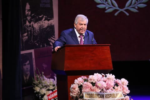 Xalq şairi Sabir Rüstəmxanlının 80 illik yubileyi qeyd olunub