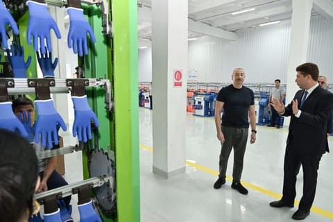Xankəndidə iş əlcəkləri istehsalı müəssisəsinin açılışı olub