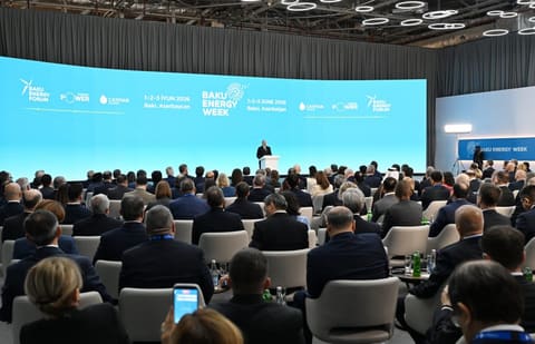 İlham Əliyev 31-ci “Baku Energy Forum”un rəsmi açılış mərasimində iştirak edib - YENİLƏNİB 3