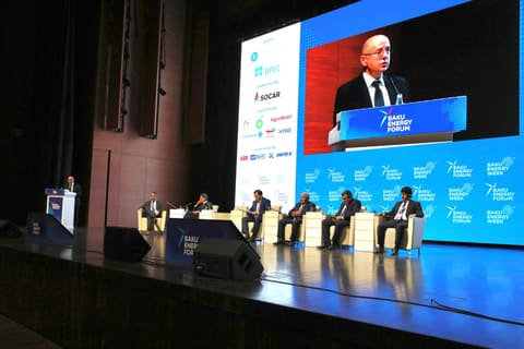 Bakıdakı enerji forumunda Azərbaycan üçün yeni Yol Xəritəsi təqdim olunub
