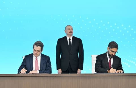 Bakı Enerji Həftəsi çərçivəsində maliyyə dəyəri 7,5 milyard dollar olan müqavilələr imzalanıb