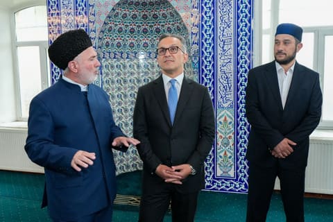 Dövlət Komitəsinin sədri Şəkidə dini icmaların nümayəndələri ilə görüşüb