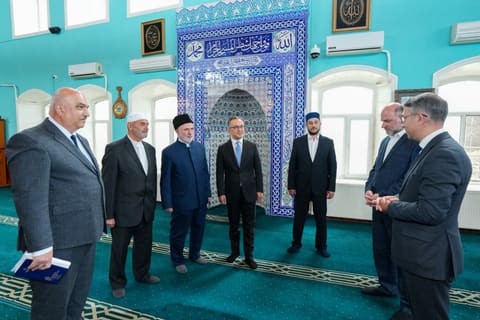 Dövlət Komitəsinin sədri Şəkidə dini icmaların nümayəndələri ilə görüşüb