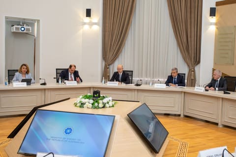 Energetika naziri Almaniya İqtisadiyyatının Şərq Komitəsinin sədri ilə görüşüb