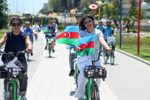 Bakıda Ümumdünya Velosiped Günü veloyürüşlə qeyd edilib