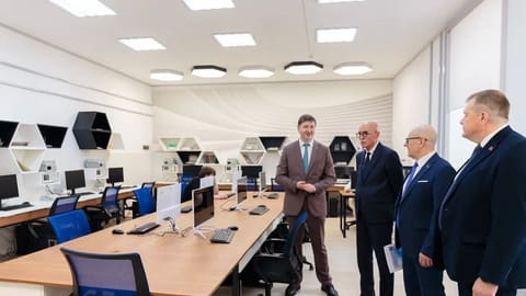 Nazir müavini Belarusda təhsil alan azərbaycanlı tələbələrlə görüşüb