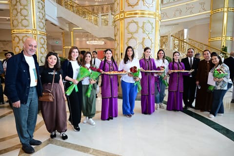 Adil Kərimlinin rəhbərlik etdiyi nümayəndə heyəti Türkmənistandadır