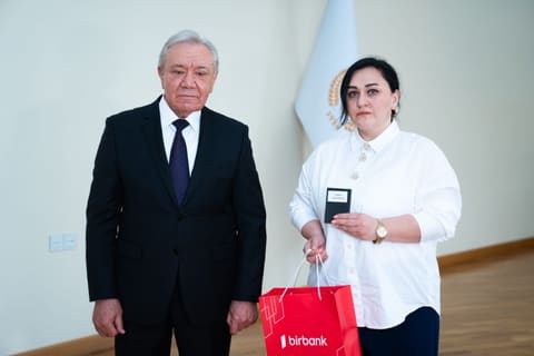 Gəncə-Daşkəsən regionunda fəaliyyət göstərən təhsil işçilərinə TəhsilPlus kartları təqdim olunub