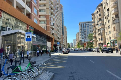 AYNA: Daha 6 tibb müəssisəsinin yanında minib-düşmə yerləri yaradılıb