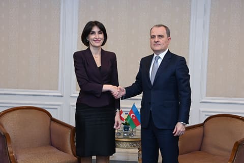 İstanbulda Azərbaycan və Gürcüstan XİN rəhbərləri arasında görüş olub