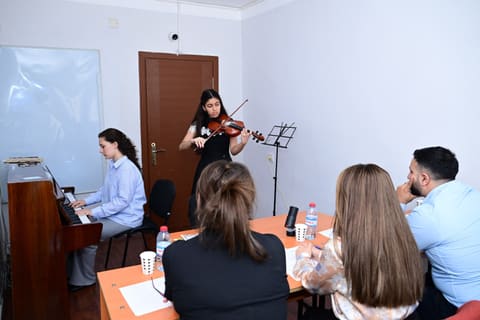 İncəsənət məktəb və mərkəzlərində ilk dəfə mərkəzləşdirilmiş buraxılış imtahanları keçirilib