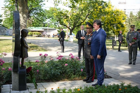 Azərbaycan müdafiə naziri Serbiyada rəsmi səfərdədir