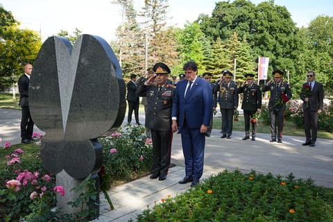 Azərbaycan müdafiə naziri Serbiyada rəsmi səfərdədir
