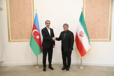 ADY və İran Dəmir Yollarının rəhbərliyi Astara Terminalında tikinti işlərinin gedişi ilə tanış olub