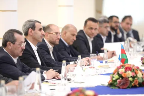 ADY və İran Dəmir Yollarının rəhbərliyi Astara Terminalında tikinti işlərinin gedişi ilə tanış olub