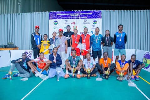 Azərbaycan Badminton Federasiyası Ruandaya idman ləvazimatları göndərib