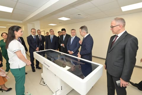 Emin Əmrullayev və Teymur Musayev Qarabağ Universitetinin Klinikasında olublar