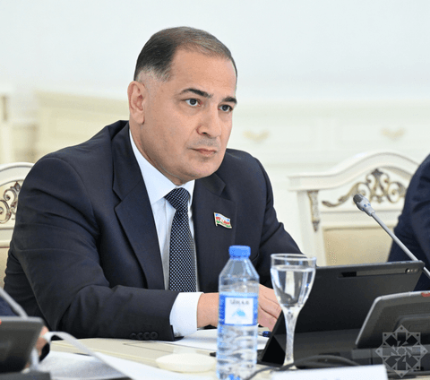 Parlamentdə ictimai dinləmə təşkil olunub