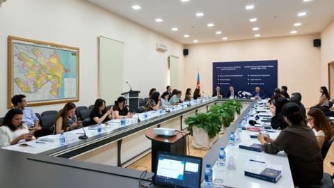 Media nümayəndələri üçün insan hüquqlarının qorunmasına dair maarifləndirici sessiya keçirilib