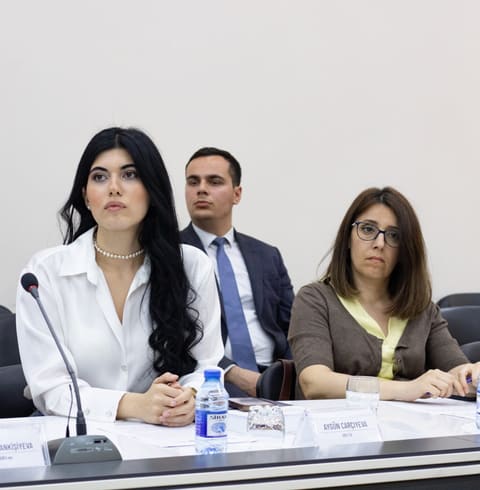 Media nümayəndələri üçün insan hüquqlarının qorunmasına dair maarifləndirici sessiya keçirilib