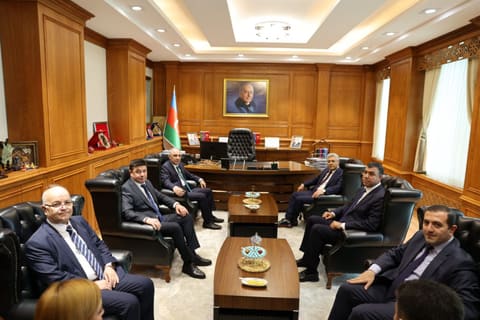 Kamran Əliyevin rəhbərlik etdiyi nümayəndə heyəti Qarsda rəsmi səfərdə olub