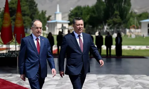 Albaniya Prezidenti Qırğızıstana rəsmi səfər edib