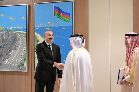 İlham Əliyev Ərəb Koordinasiya Qrupuna üzv qurumların rəhbər şəxslərindən ibarət nümayəndə heyətini qəbul edib